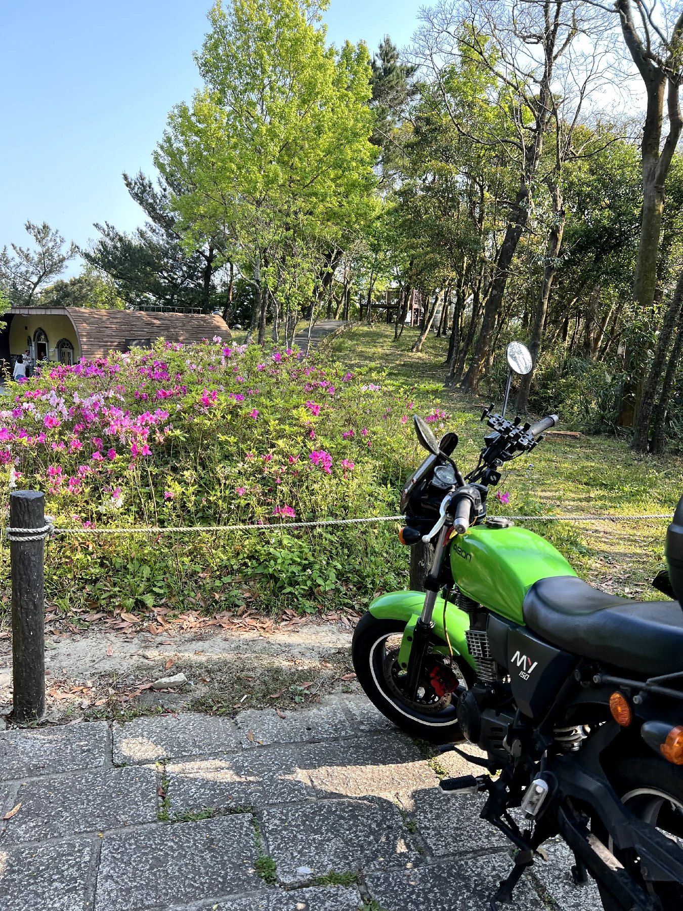 碧山露營場機車停車場