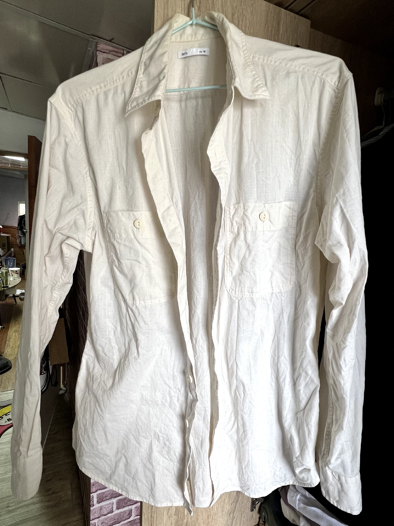 使用前，皺得像梅干菜的襯衫